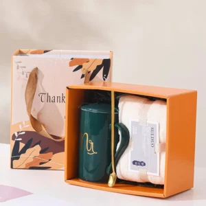 Premium Coffee Lover's Comfort Gift Set: 350ml Mug & Soft Towel in a Stylish Gift Box & Bag