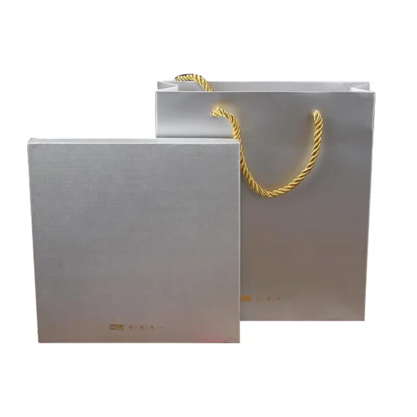 Unique Photo Album Power Bank (7800mAh), Metal Pen & Gold Bar 16GB USB Drive Tech Gift Set - Image 6