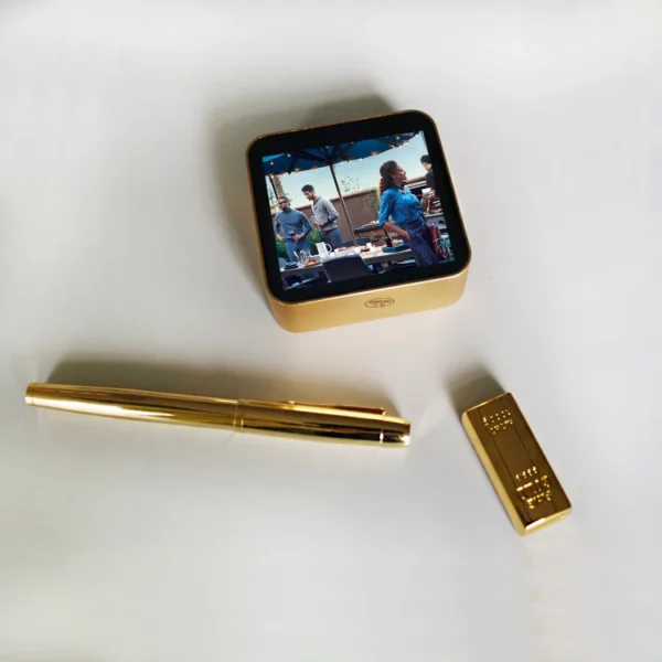 Advanced 7800mAh Power Bank with Printed Screen, Metal Pen & 16GB Gold USB Drive Tech Gift Set - Image 7