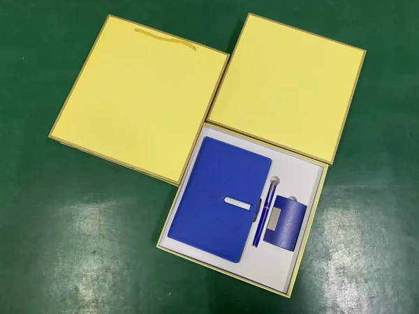Elegant A5 Notebook, PU & Metal Card Holder & Metal Pen Business Gift Set with Box & Bag - Image 6