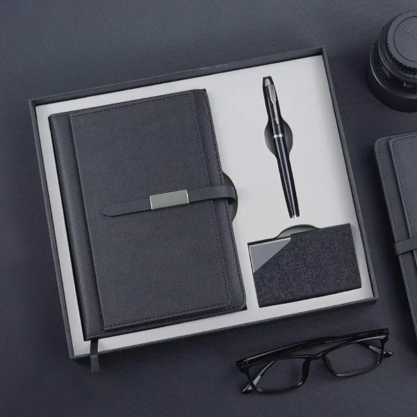 A5 Notebook, Metal Pen & PU Card Holder Professional Gift Set with Box & Bag - Image 3