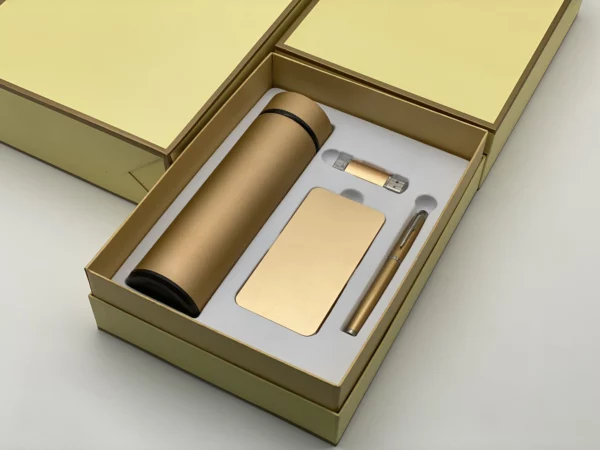 Ultimate Tech & Hydration Gift Set: 304 SS Thermos, Type-C OTG USB, 5000mAh Power Bank & Metal Pen with Box & Bag - Image 4
