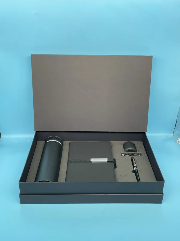 Versatile Vacuum Cup, A5 Notebook, Mini Speaker & Metal Pen Gift Set with Box & Bag - Image 2