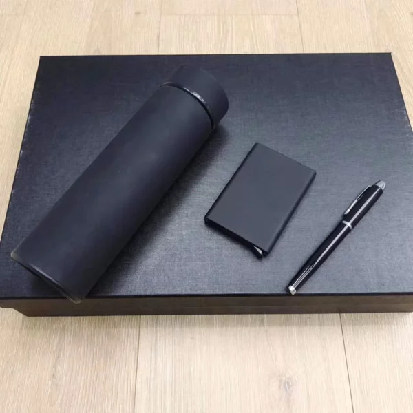Premium 304 SS Water Bottle, A5 Notebook, PU & Metal Card Holder & Metal Pen Gift Box Set - Image 4