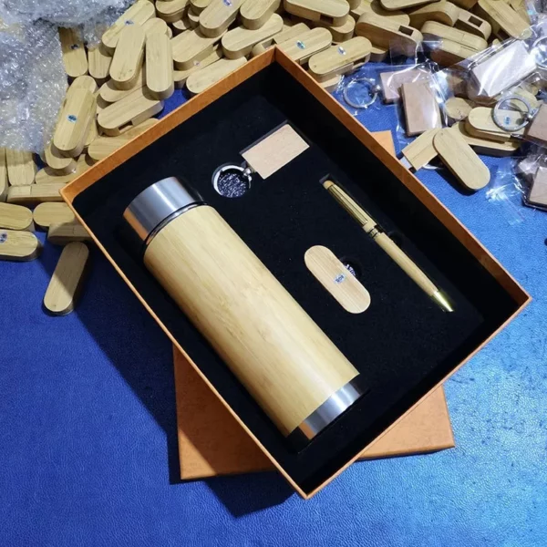 Eco-Friendly Wood Smart Bottle (Temp Display), Wood Pen, 16GB USB & Keychain Gift Box Set - Image 3