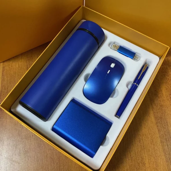 Ultimate Tech & Hydration Gift Set: 10000mAh Power Bank, 304 SS Bottle, Wireless Mouse, Metal Pen & 16GB Type-C/PC USB Drive with Box & Bag - Image 9