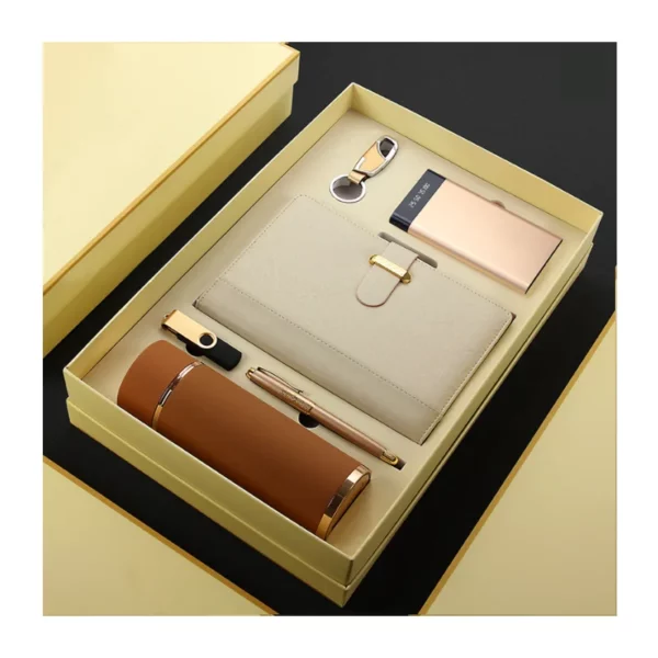 Premium Executive Tech Gift Set: 304 SS Bottle, 16GB USB, Metal Pen, PU & Metal Keychain, 10000mAh Power Bank & A5 Notebook with Box & Bag - Image 8