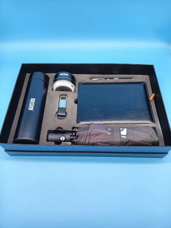 Executive Hydration & Tech Set: 304 SS Bottle, Automatic Umbrella, Metal Pen, 16GB Type-C/PC USB, Wireless Speaker & A5 Notebook with Box & Bag - Image 6