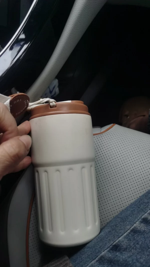 304 stainless coffee mug with temperature display - Image 10