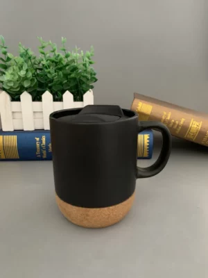 Porcelain mug with wood base