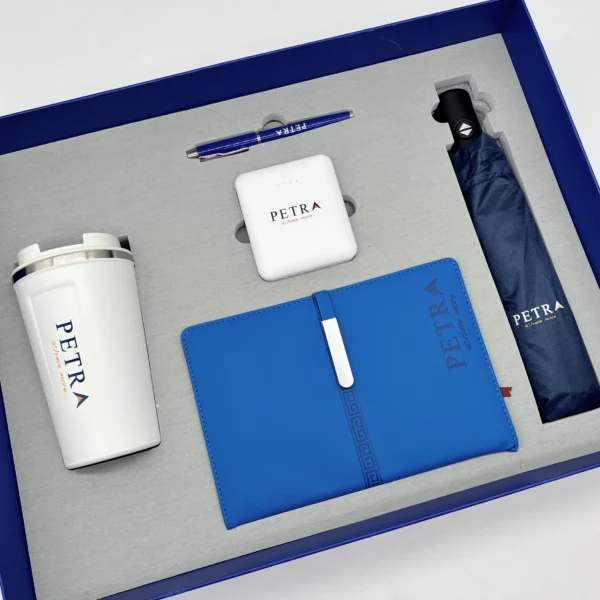 Office useful cusotmized logo power bank gift set 5 in 1 - Image 2