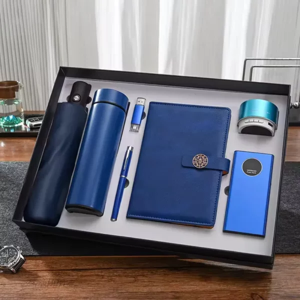 Ultimate Executive Tech & Hydration Set: 304 SS Bottle, Automatic Umbrella, Metal Pen, 16GB Type-C/PC USB, 10000mAh Power Bank Gift set - Image 9