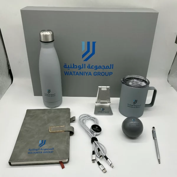 Ultimate Executive Tech & Hydration Set: 304 SS Bottle, Automatic Umbrella, Metal Pen, 16GB Type-C/PC USB, 10000mAh Power Bank Gift set (Copy) - Image 2