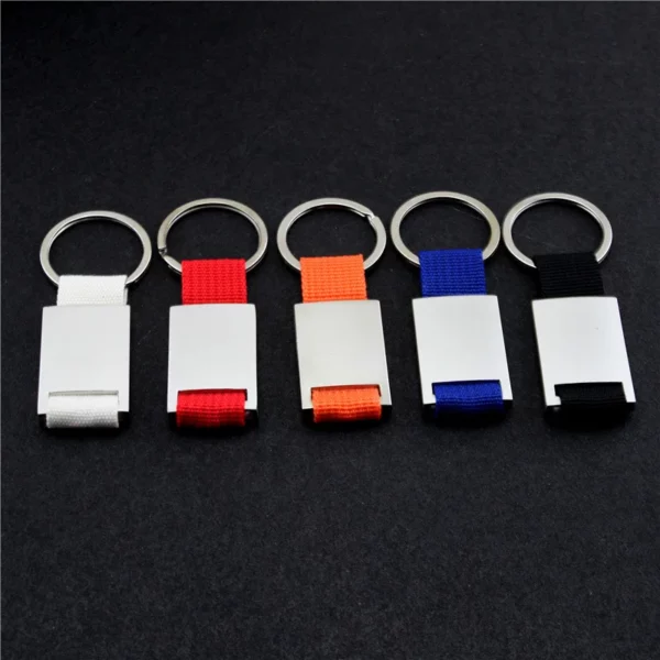 Simple cloth + metal keychain - Image 2