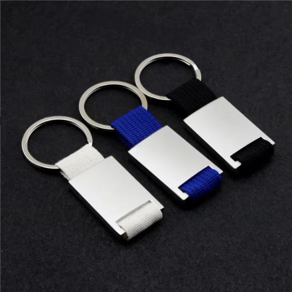 Simple cloth + metal keychain - Image 4