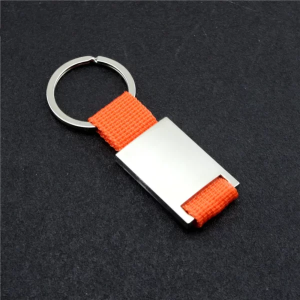 Simple cloth + metal keychain - Image 10
