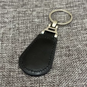 Simple pu leather + metal keychain