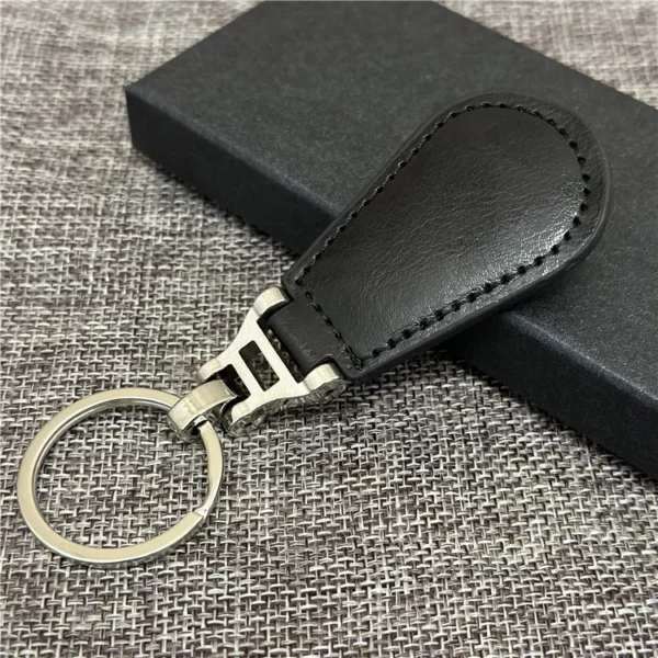 Simple pu leather + metal keychain - Image 4